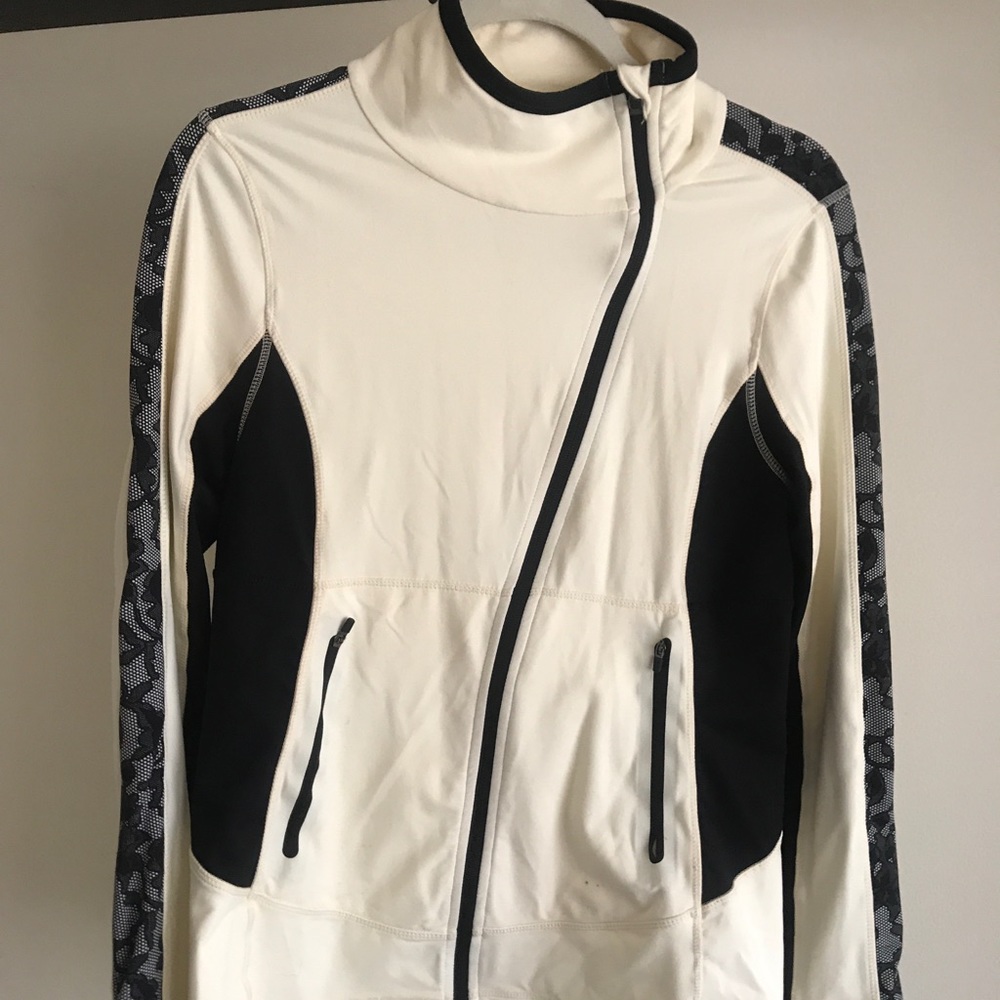 Versatile zip up shirt